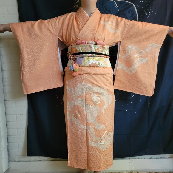 Japanese kimono - Picture 10 of 12